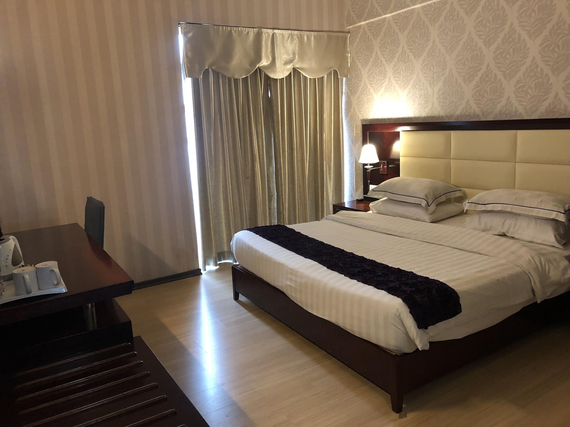 Pariss Hotel Johor Bahru Kültér fotó