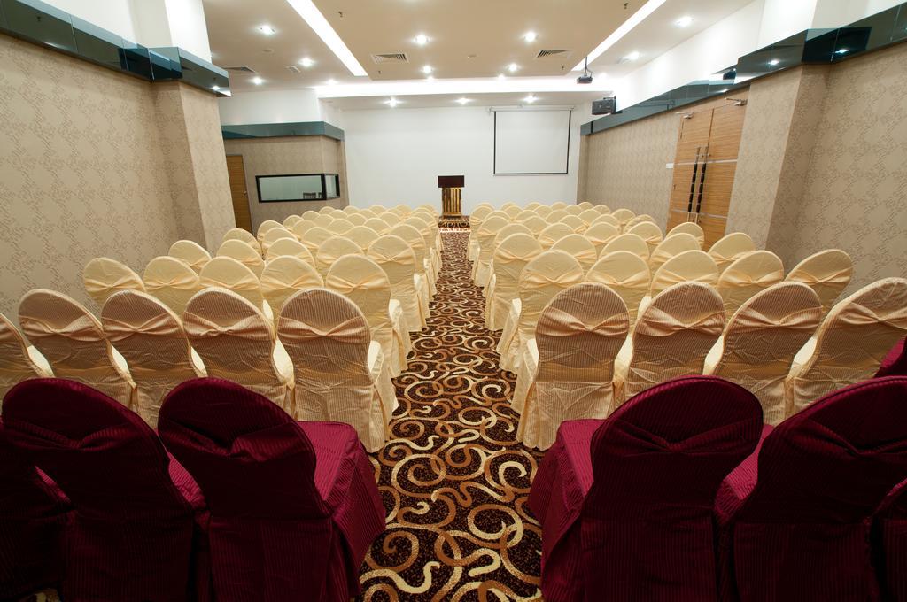 Pariss Hotel Johor Bahru Kültér fotó