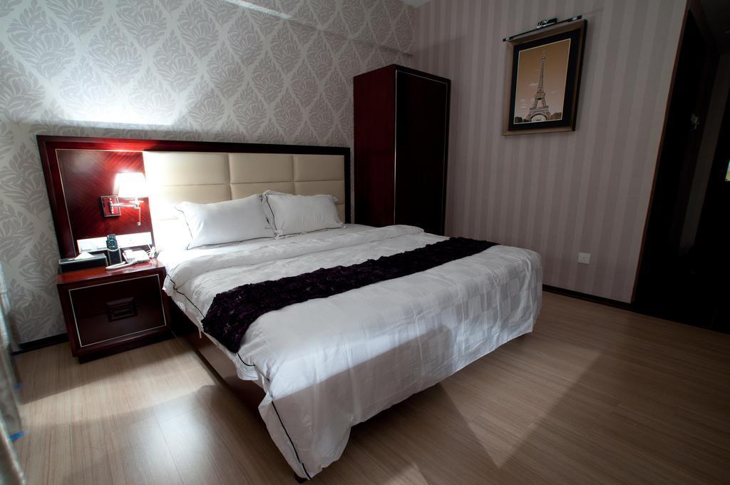 Pariss Hotel Johor Bahru Szoba fotó