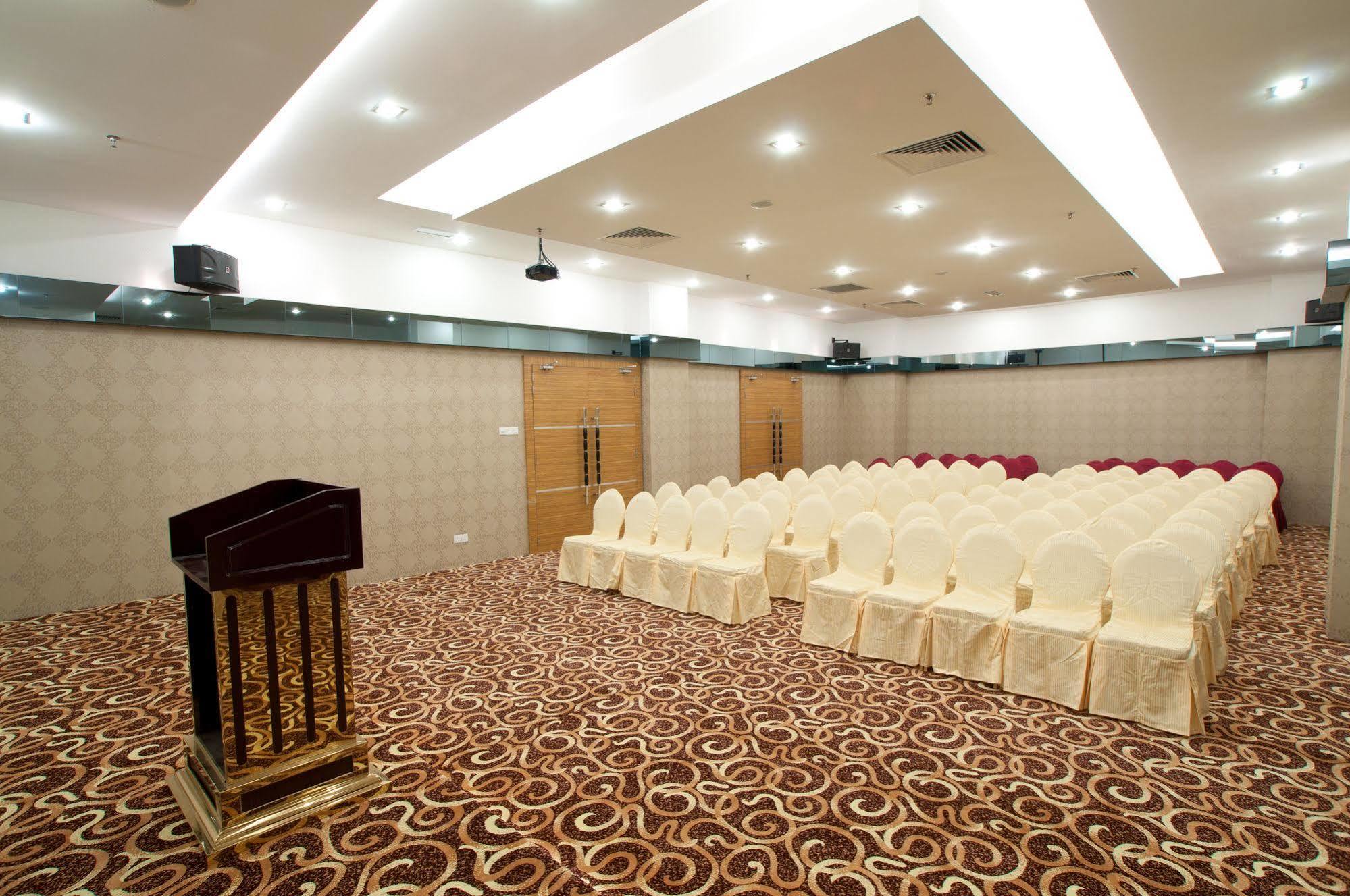 Pariss Hotel Johor Bahru Kültér fotó
