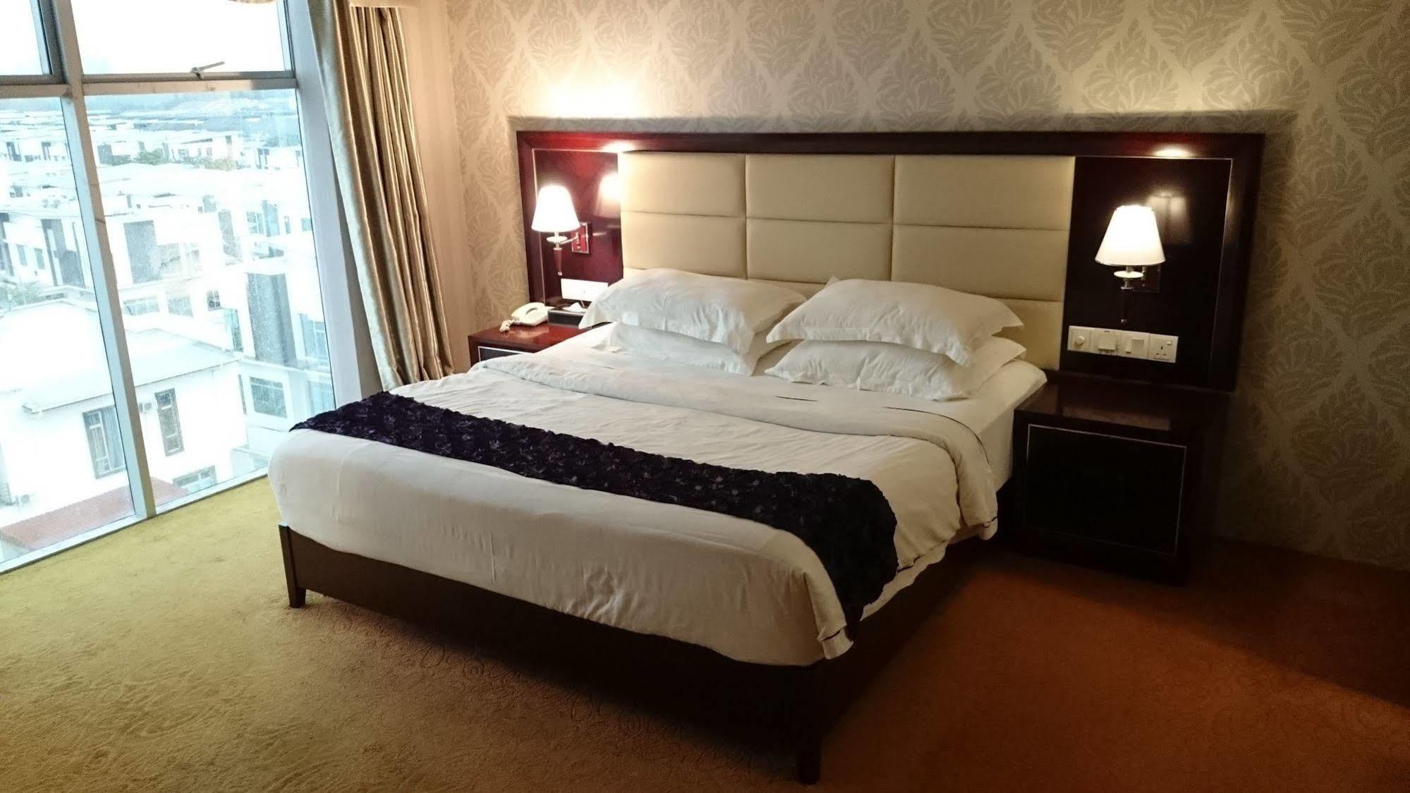 Pariss Hotel Johor Bahru Kültér fotó
